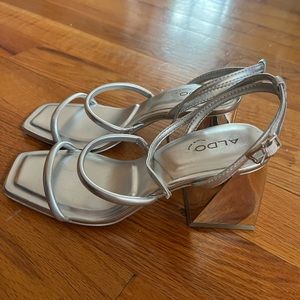 Aldo Miran Metallic Silver- strappy sandal - size 7 - NEW